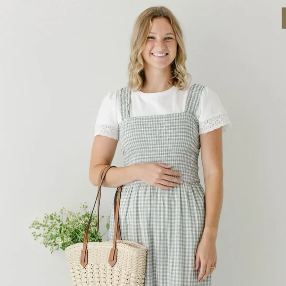 beachlunchlounge Green and White Midi Dress - Picture 1 of 7